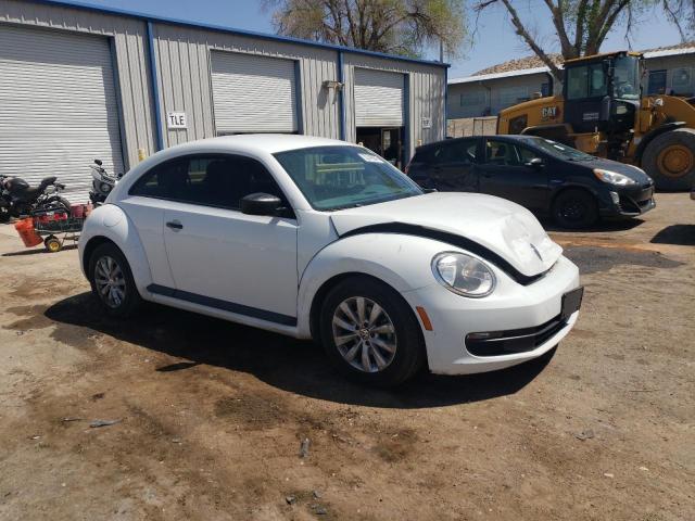 Hatchbacks VOLKSWAGEN BEETLE 2015 Biały