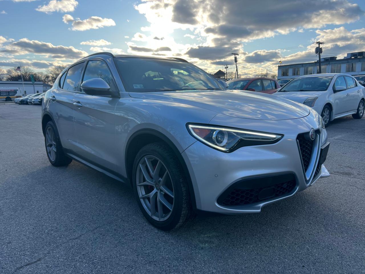 North Billerica, MA에서 판매 중인 2018 Alfa Romeo Stelvio Ti Sport - Minor Dent/Scratches