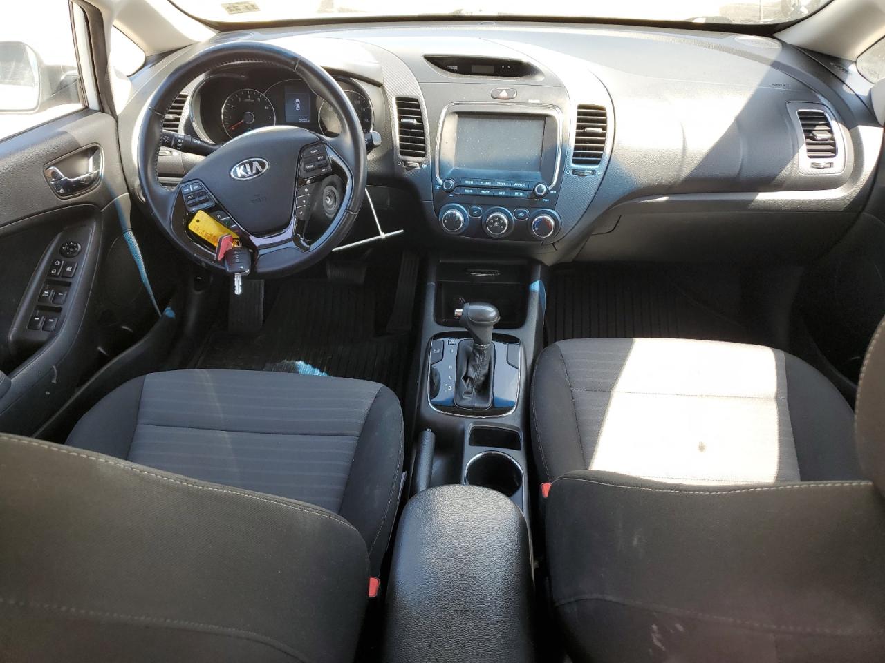 2018 Kia Forte Lx VIN: 3KPFL4A71JE173989 Lot: 52850735