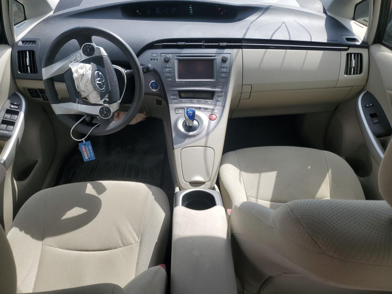 2013 Toyota Prius - Image 8