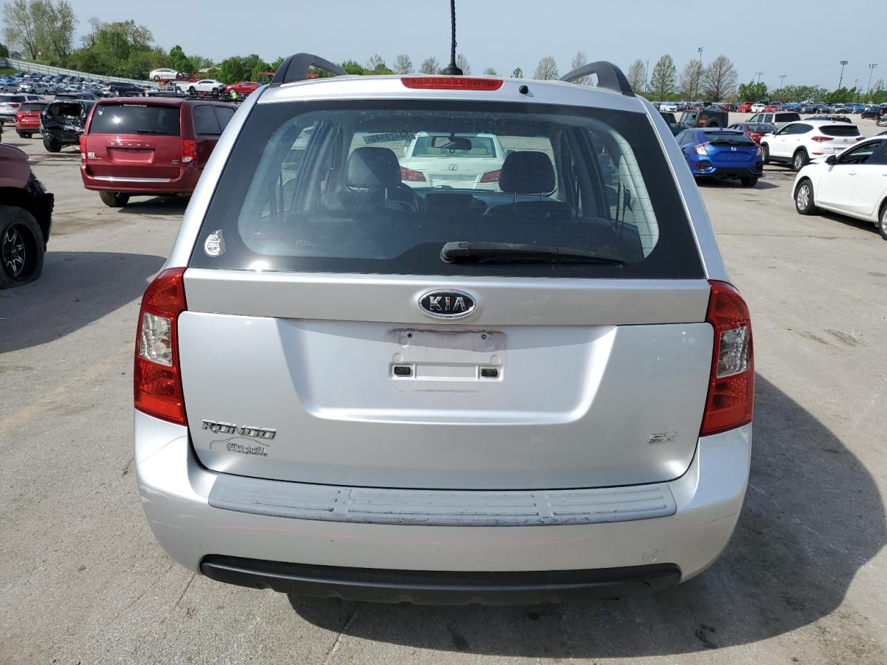 2009 Kia Rondo Base VIN: KNAFG528X97277276 Lot: 54429945