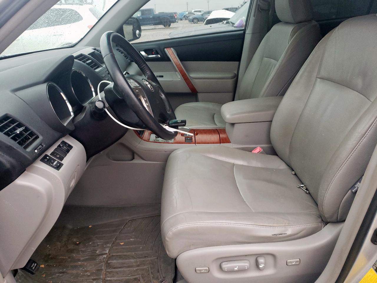 2008 Toyota Highlander Limited VIN: JTEDS42A382041548 Lot: 54828675