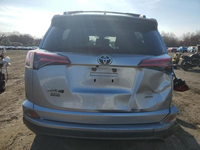  TOYOTA RAV4 2018 Серебристый