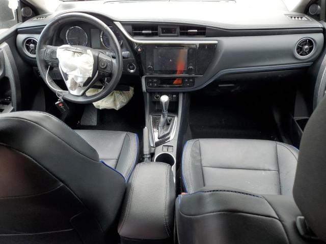  TOYOTA COROLLA 2018 Серебристый