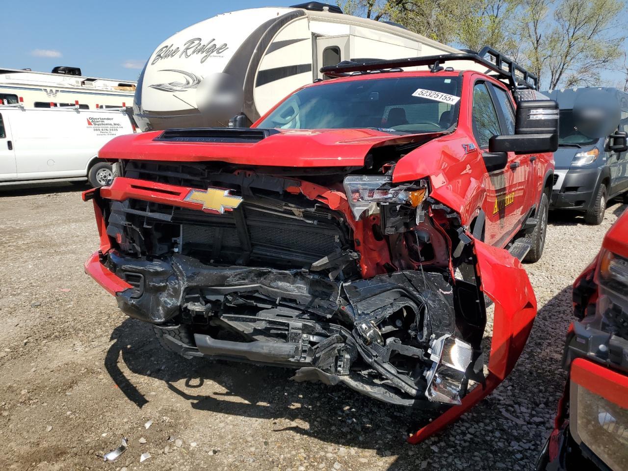 2024 Chevrolet Silverado K2500 Custom for Sale in Pekin, IL - Front End