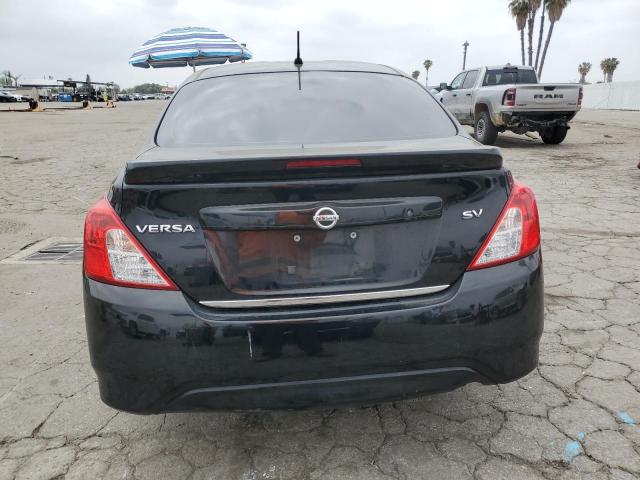  NISSAN VERSA 2017 Чорний