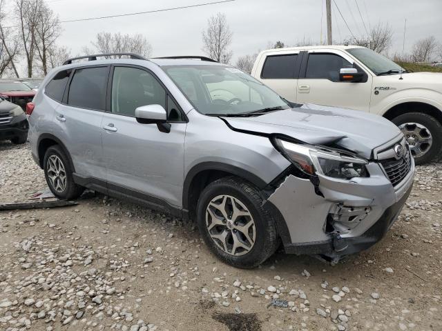  SUBARU FORESTER 2021 Granatowy
