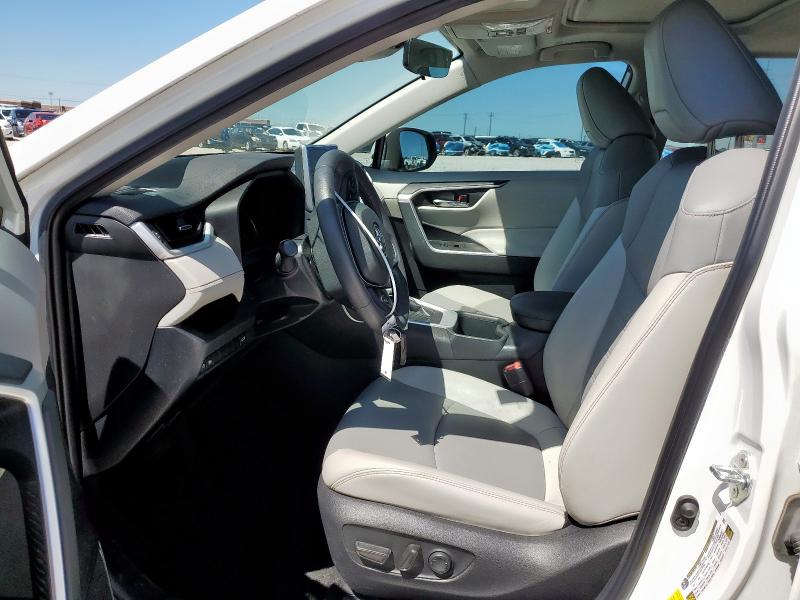  TOYOTA RAV4 2023 Белы