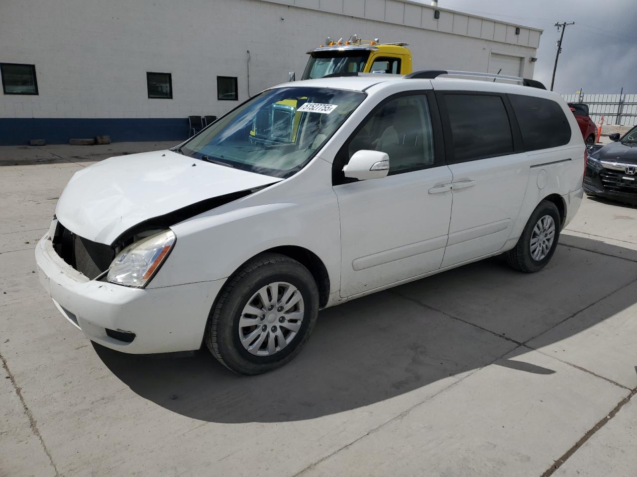 2012 Kia Sedona Lx for Sale in Farr West, UT - Front End