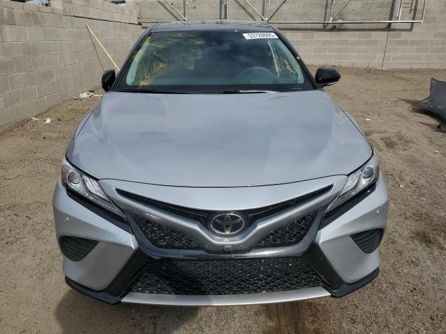  TOYOTA CAMRY 2018 Silver