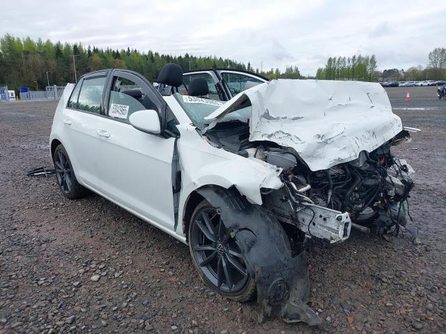 2018 VOLKSWAGEN GOLF SE NA