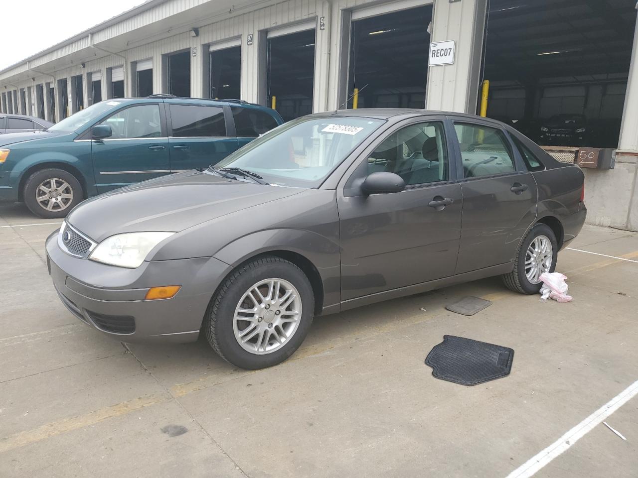 2005 Ford Focus Zx4 for Sale in Louisville, KY - All Over