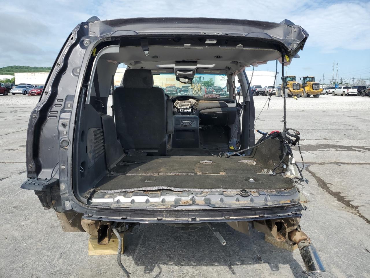 2016 GMC Yukon Denali VIN: 1GKS2CKJ8GR187136 Lot: 54757475