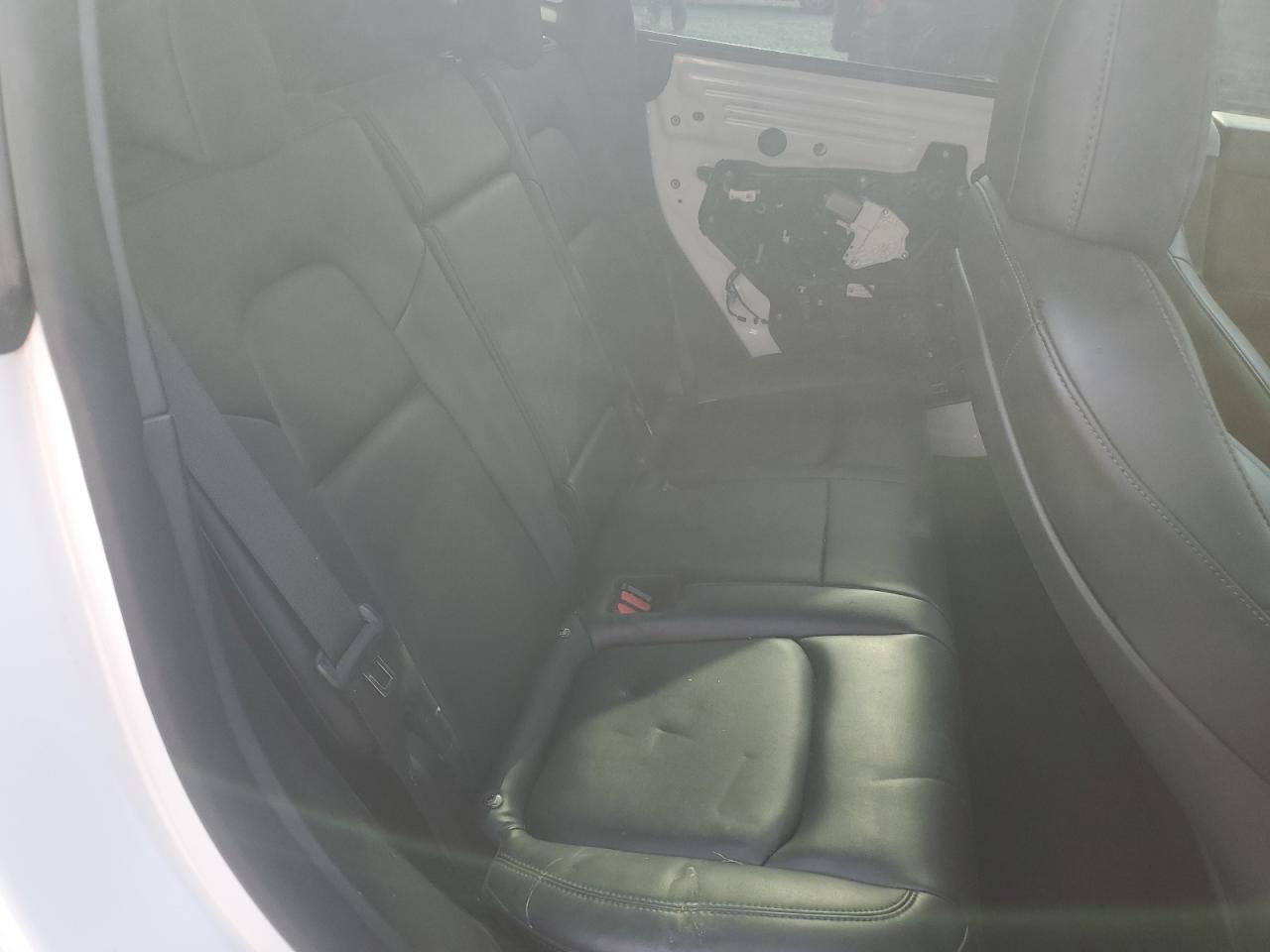 2021 Tesla Model Y VIN: 5YJYGDEF0MF258819 Lot: 53944085