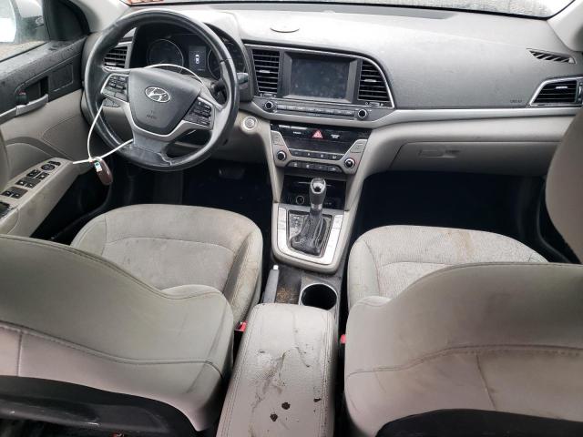  HYUNDAI ELANTRA 2017 Серебристый