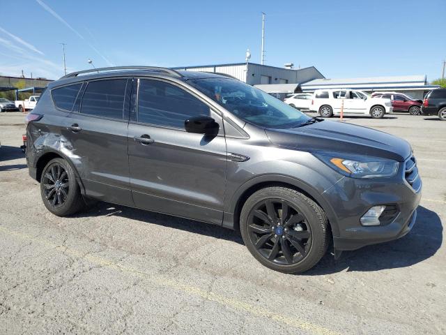 Паркетники FORD ESCAPE 2017 Вугільний