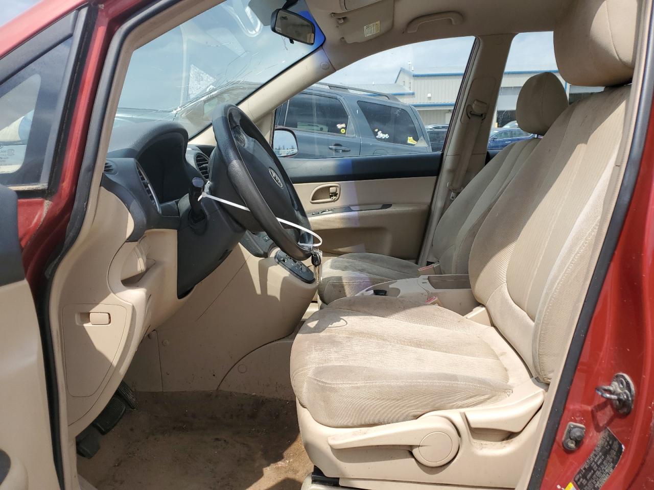 2007 Kia Rondo Base VIN: KNAFG525477055531 Lot: 52850155
