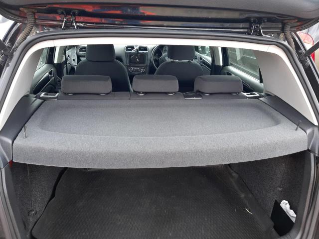 2010 VOLKSWAGEN GOLF SE BL
