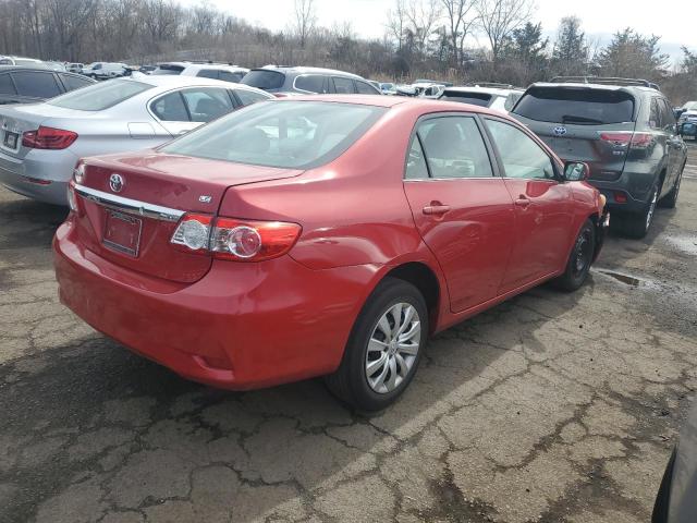  TOYOTA COROLLA 2013 Czerwony