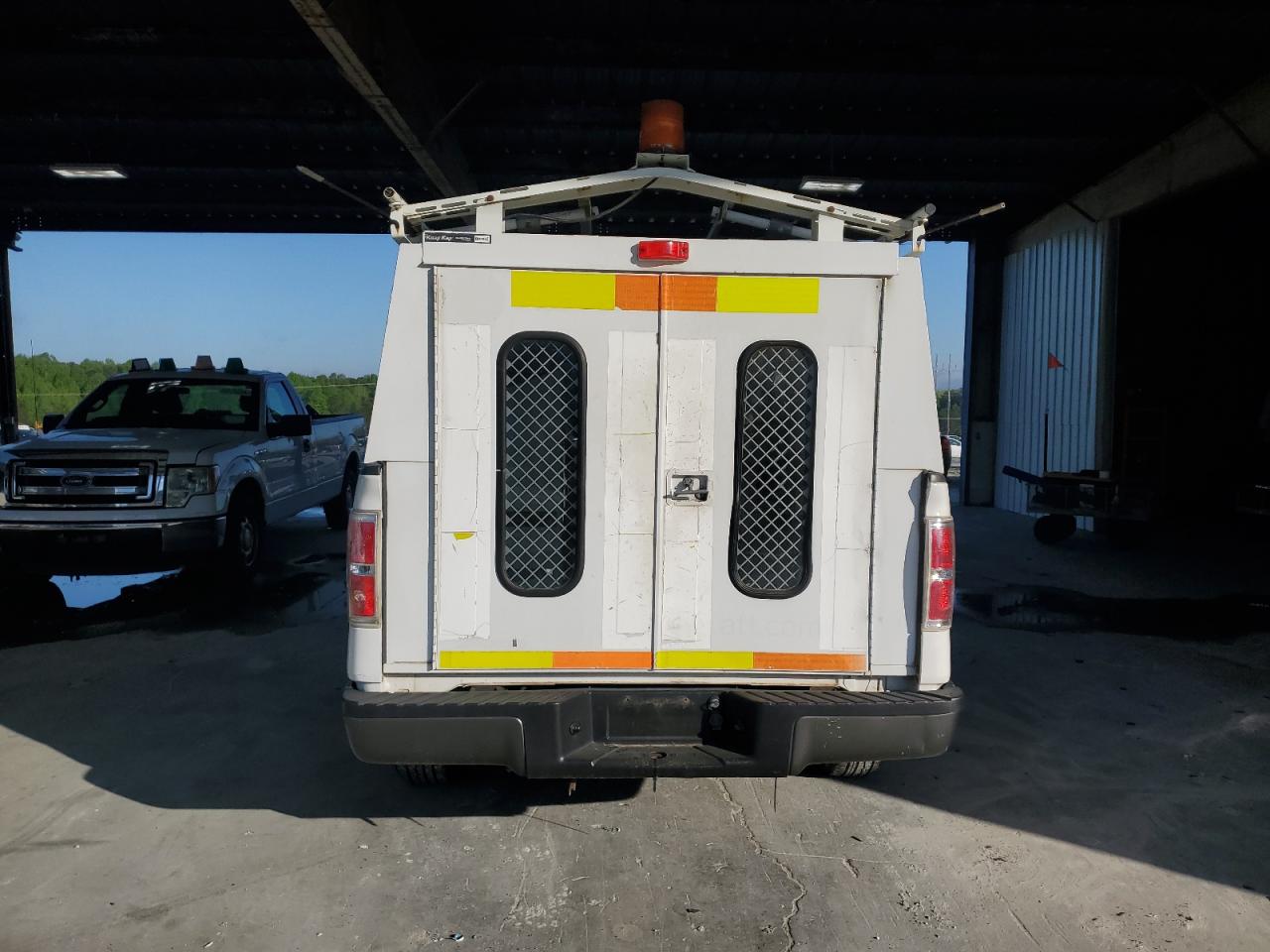 2010 Ford F150 VIN: 1FTMF1CW8AKC08610 Lot: 51230205