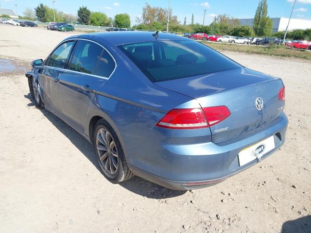 2016 VOLKSWAGEN PASSAT SE