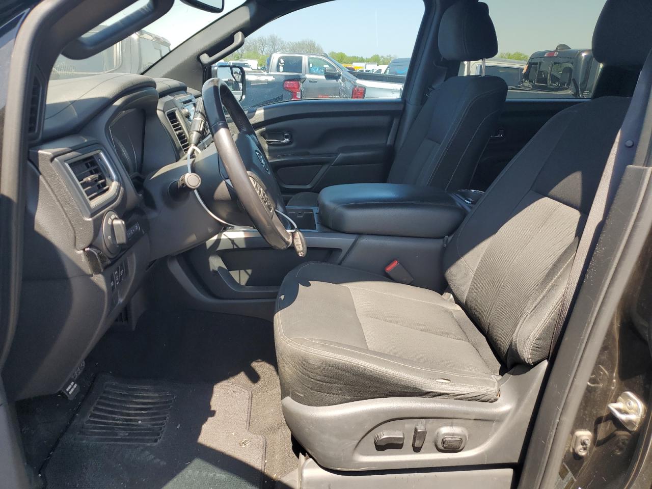 2018 Nissan Titan Sv VIN: 1N6AA1E64JN549223 Lot: 51892095