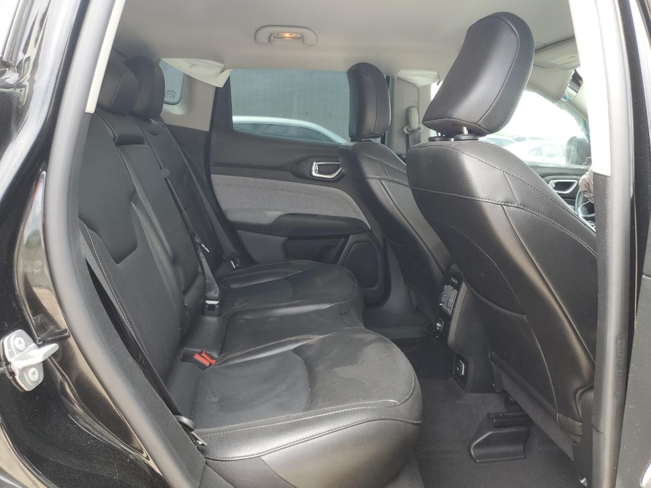 2022 Jeep Compass Latitude Lux VIN: 3C4NJDFB5NT131065 Lot: 54093045