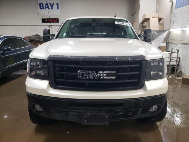  GMC SIERRA 2013 White