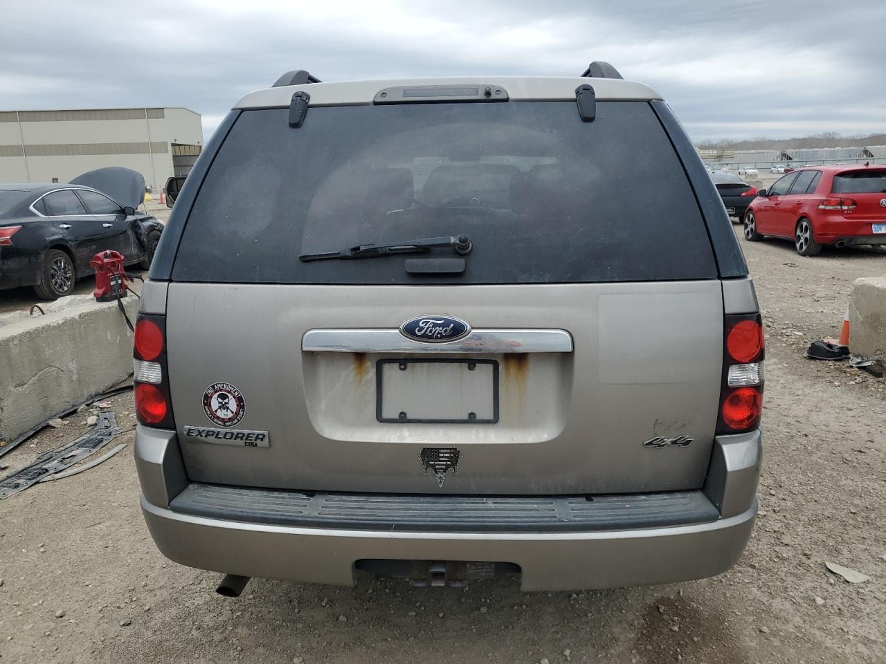 2008 Ford Explorer Xlt VIN: 1FMEU73E68UB01490 Lot: 51369345