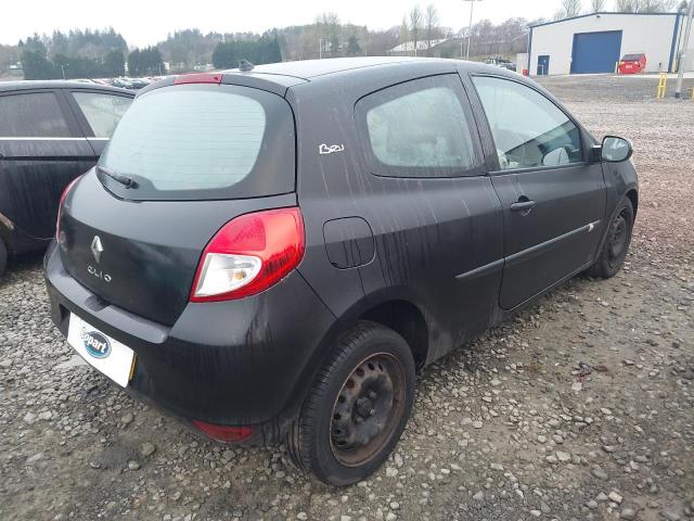 2011 RENAULT CLIO BIZU