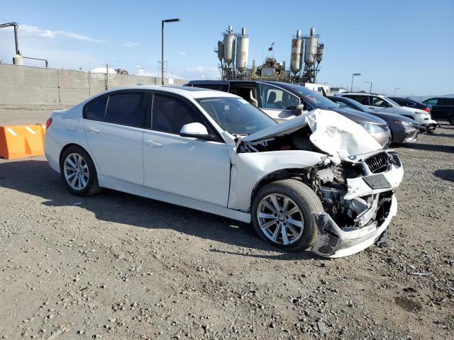  BMW 3 SERIES 2015 Белы