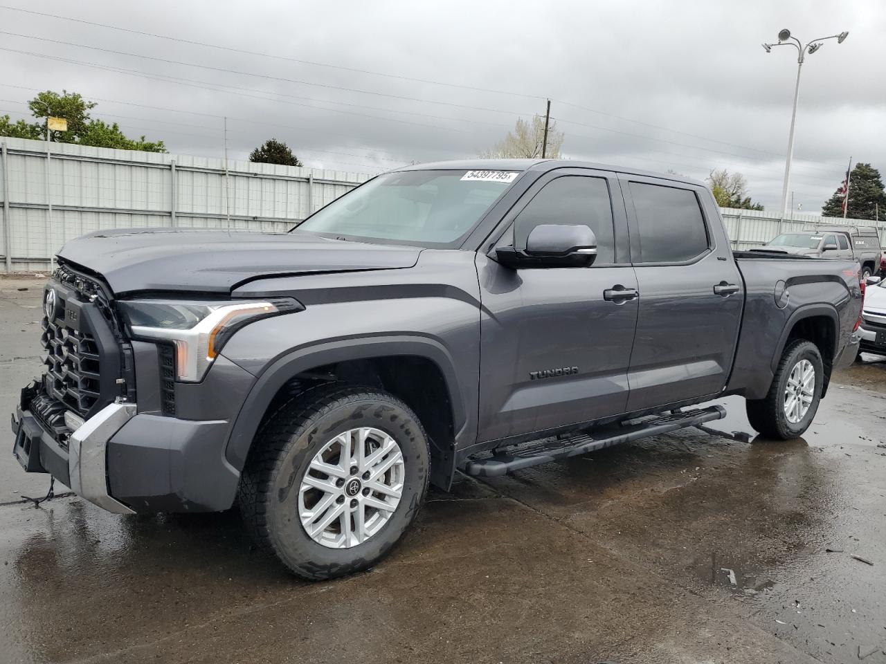 2023 Toyota Tundra Crewmax Sr5 продається в Littleton, CO - Front End
