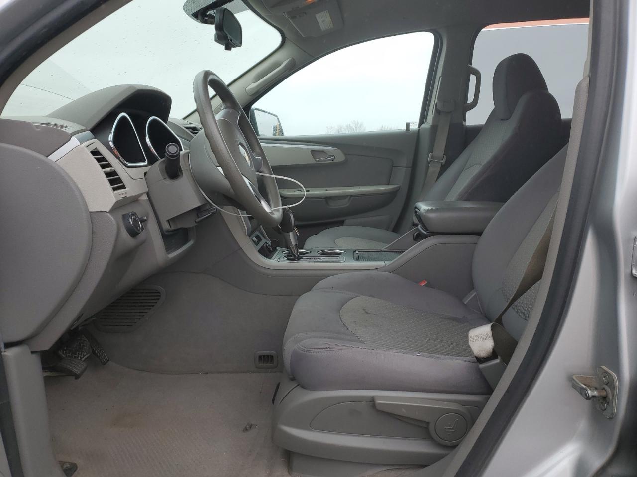 2011 Chevrolet Traverse Ls VIN: 1GNKVEED8BJ300828 Lot: 67429475