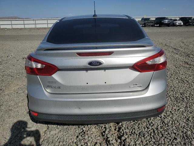  FORD FOCUS 2014 Srebrny