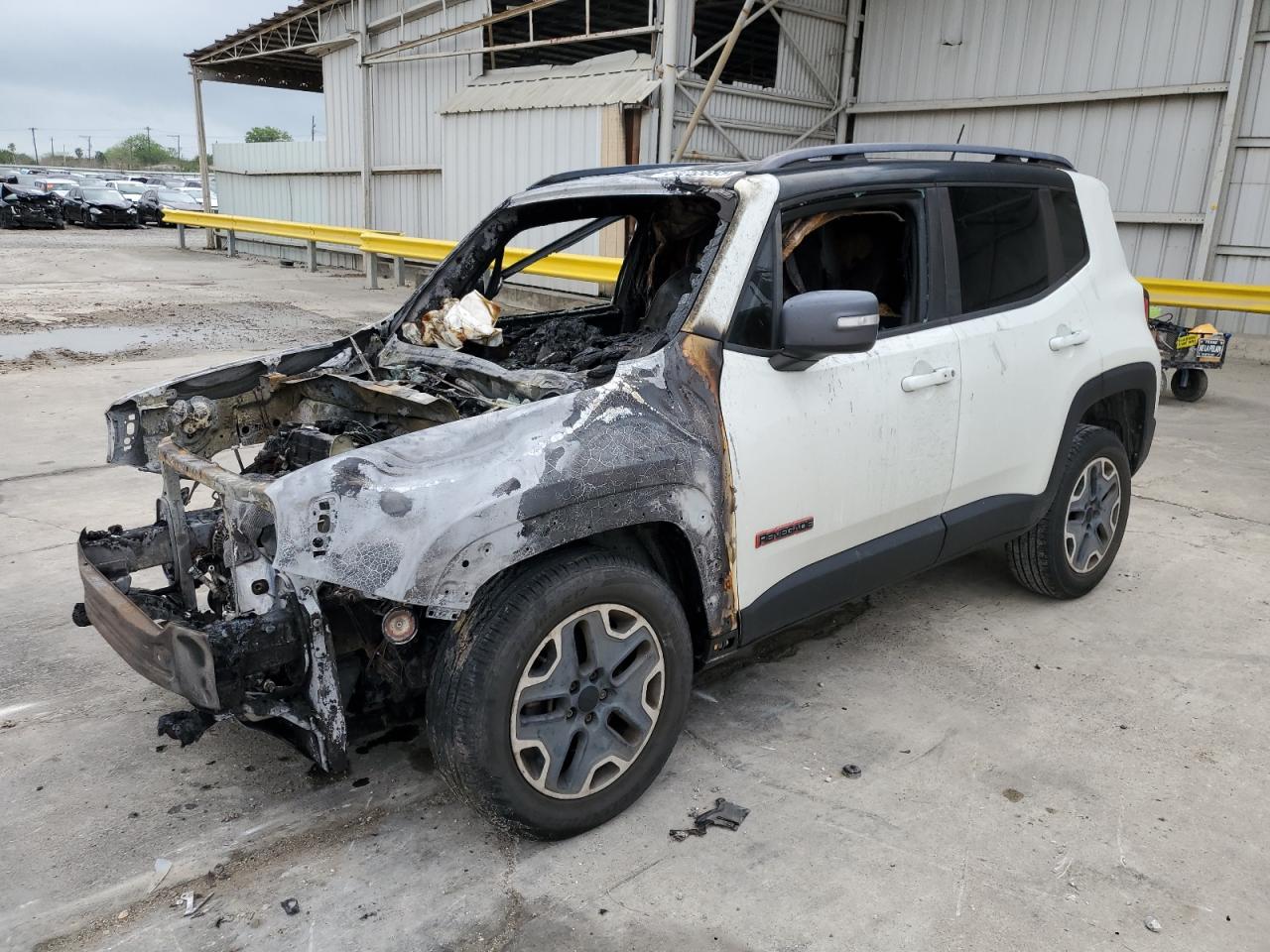 2015 Jeep Renegade Trailhawk for Sale in Corpus Christi, TX - Burn