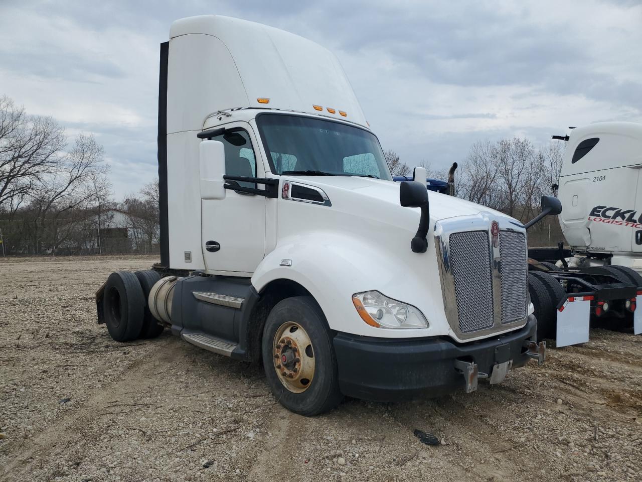 2016 Kenworth T680 Semi Truck за продажба в Mcfarland, WI - Normal Wear