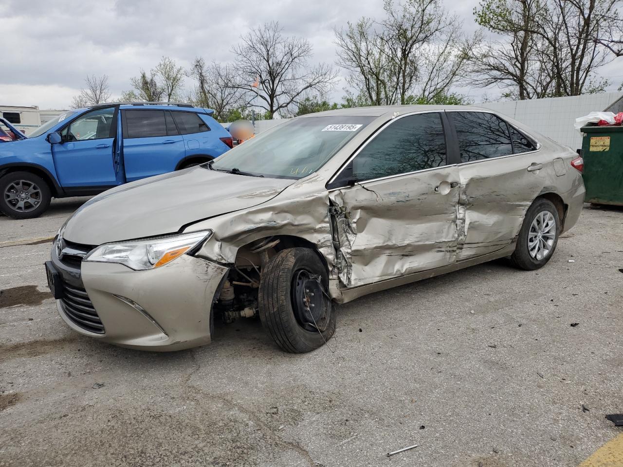 2017 Toyota Camry Le იყიდება Bridgeton-ში, MO - All Over