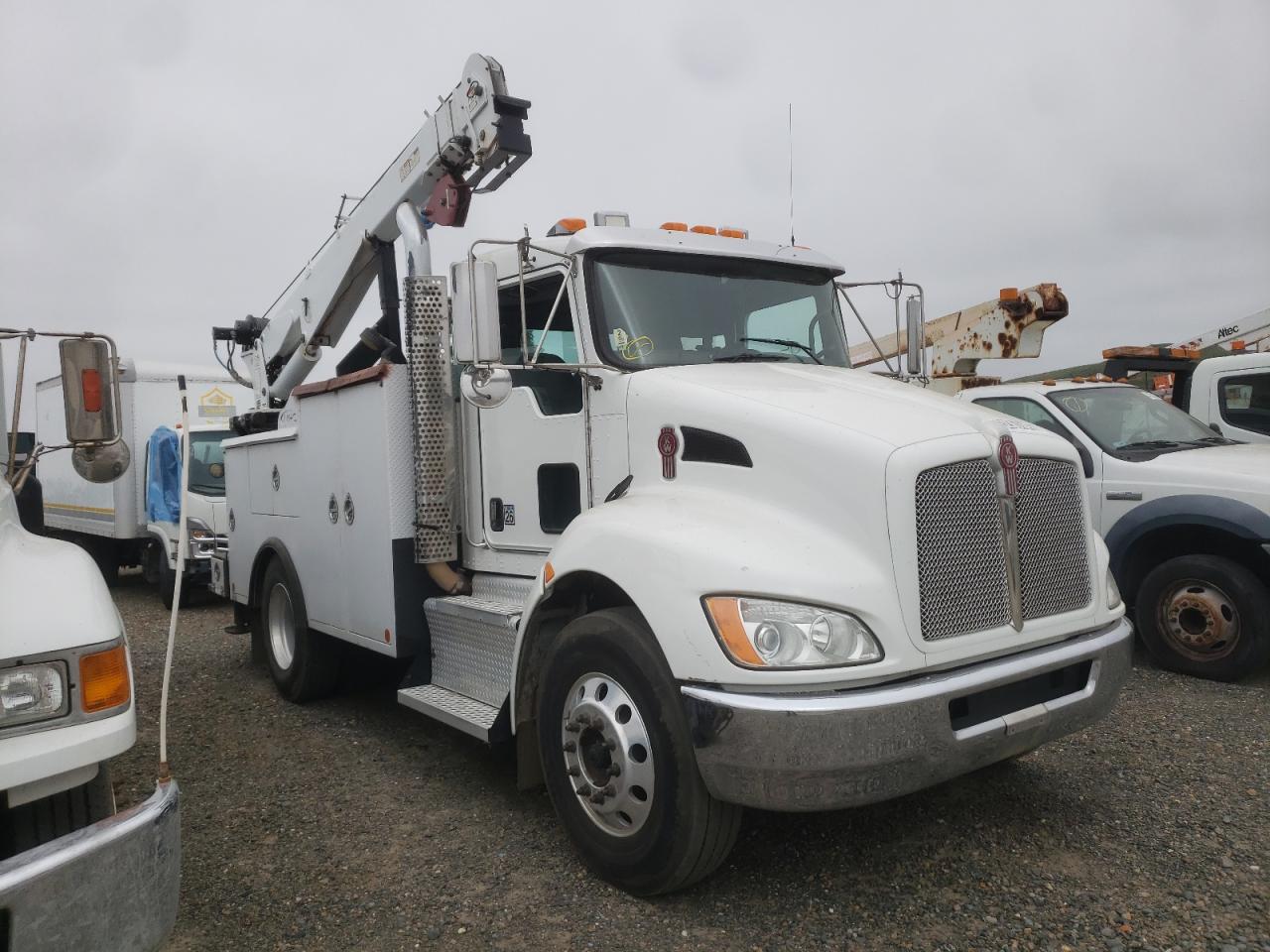 2017 Kenworth Construction T270 zu verkaufen in Sacramento, CA - Minor Dent/Scratches