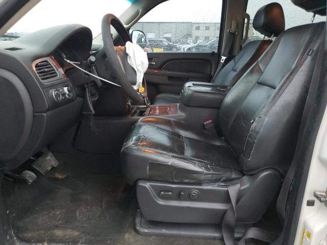  CHEVROLET AVALANCHE 2013 Cream