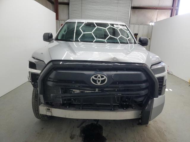  TOYOTA TUNDRA 2024 Silver