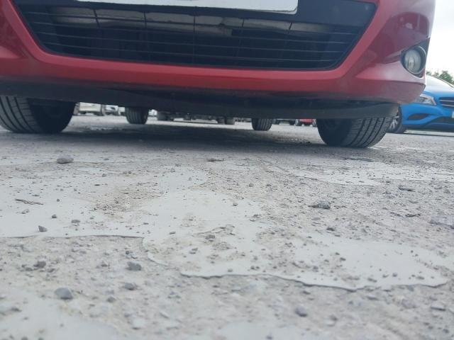 2011 TOYOTA YARIS SR V