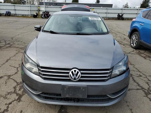  VOLKSWAGEN PASSAT 2013 Szary