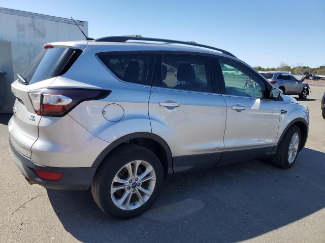  FORD ESCAPE 2017 Сріблястий