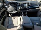 2016 Toyota Highlander Xle للبيع في Dyer، IN - Front End
