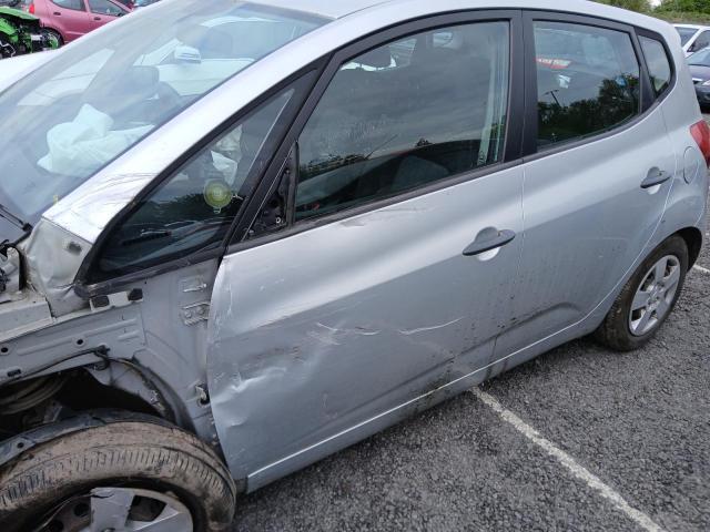 2010 KIA VENGA 1