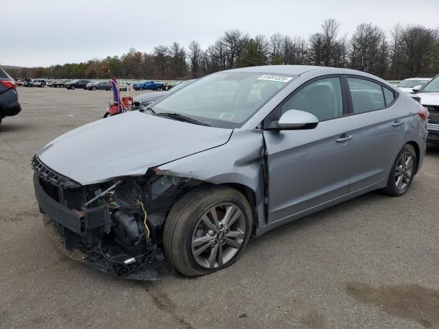  HYUNDAI ELANTRA 2017 Серый