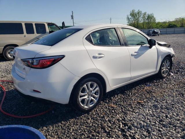  TOYOTA YARIS 2018 White