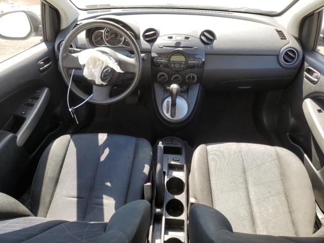  MAZDA 2 2013 Белы