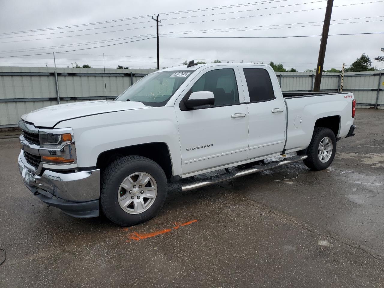 2017 Chevrolet Silverado K1500 Lt for Sale in Montgomery, AL - Front End