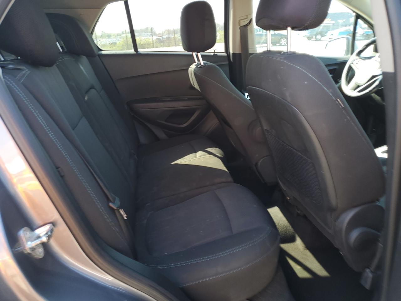 2015 Chevrolet Trax 1Lt VIN: KL7CJLSBXFB061053 Lot: 52863235